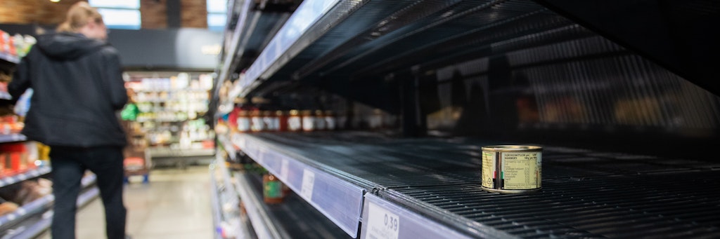 Im März waren etliche Supermarkt-Regale leer gefegt. Treibt die zweite Corona-Welle wieder die Vorratskäufe an? 