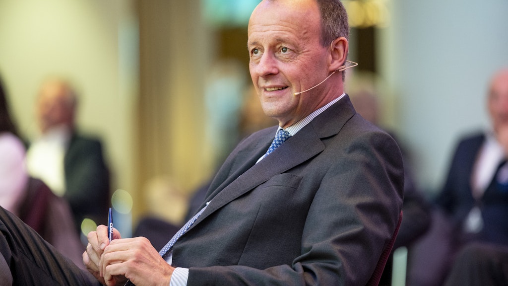 Friedrich Merz (CDU) beharrt auf der Wahl eines Parteivorsitzenden im Dezember. 