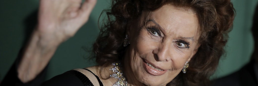 Sophia Loren bei der Verleihung der „Green Carpet Fashion Awards“ 2019 in Mailand. 