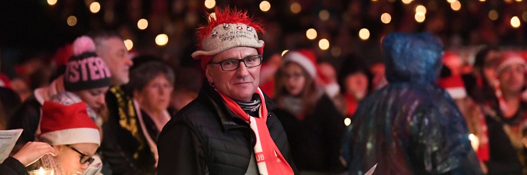 Torsten Eisenbeiser im Vorjahr bei der 17. Auflage des Weihnachtsingens. Nr. 18 könnte ins Wasser fallen.