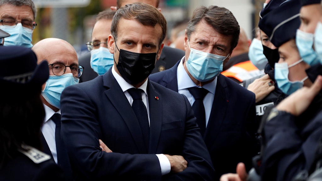 Staatschef Emmanuel Macron reiste nach dem blutigen Attentat nach Nizza. 
