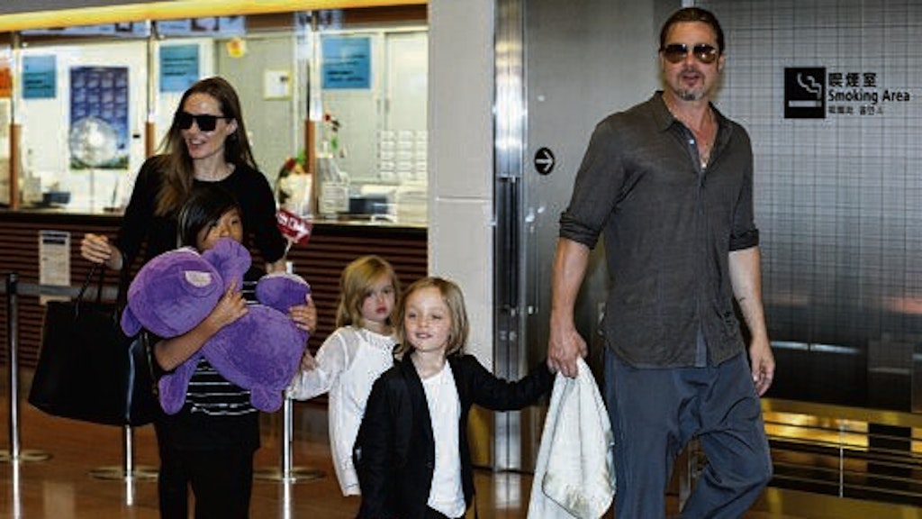 Angelina Jolie und Brad Pitt mit ihren Kindern Pax Thien, Shiloh und Vivienne 2013