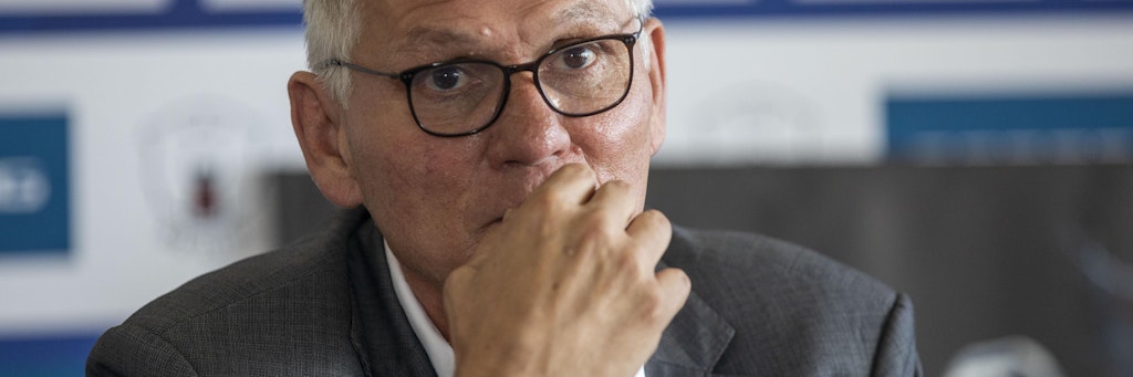 Eisbären-Boss Peter-John Lee ist nach dem doppelten Corona-Schock vom Freitag fassungslos.