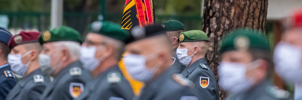 Der Krisenstab des Bezirksamtes hat entschieden, für Corona-Testungen künftig auf medizinisches Personal der Bundeswehr zurückzugreifen.