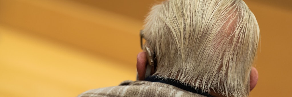 Vor dem Landgericht Würzburg hat ein Prozess gegen einen 92-Jährigen begonnen, der seine kranke Ehefrau aus Mitleid getötet haben soll.