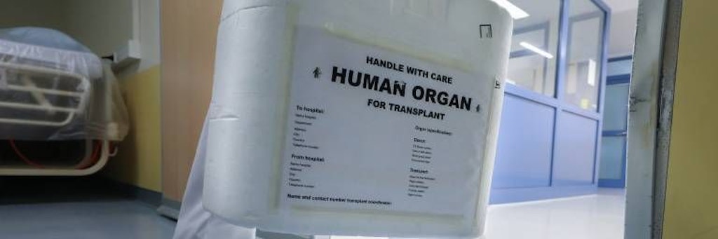 Nach einem doppelten Sturz wurde das Spenderherz doch noch transplantiert. 