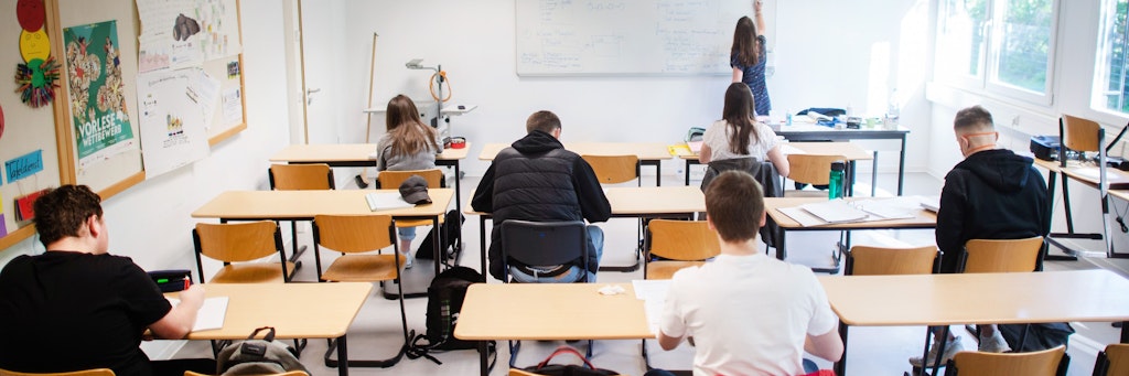Der Lehrerverband beklagt „Salami-Lockdown“ von Schulen in der Corona-Pandemie.