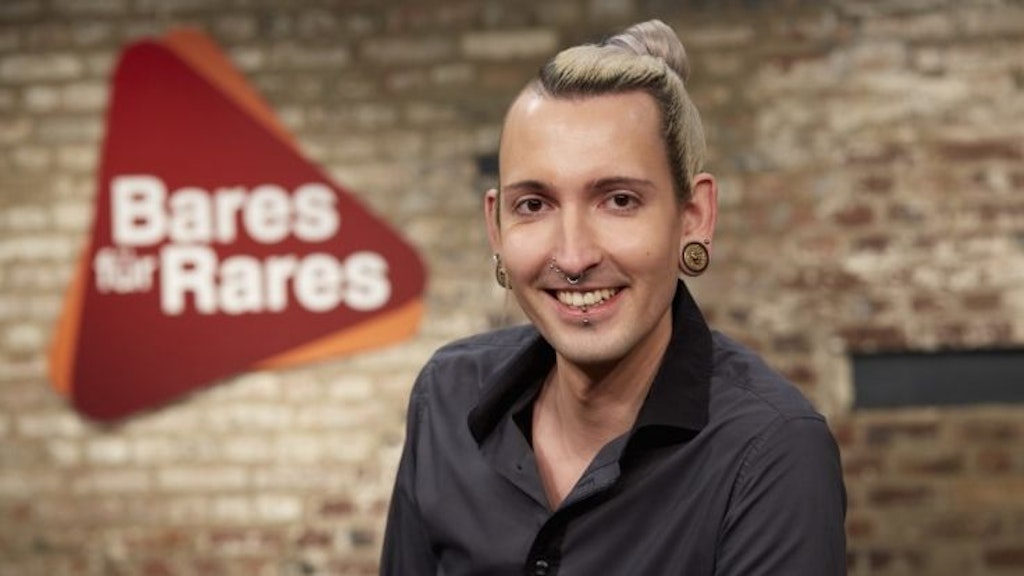 Fabian Kahl ist der Paradiesvogel bei "Bares für Rares". 