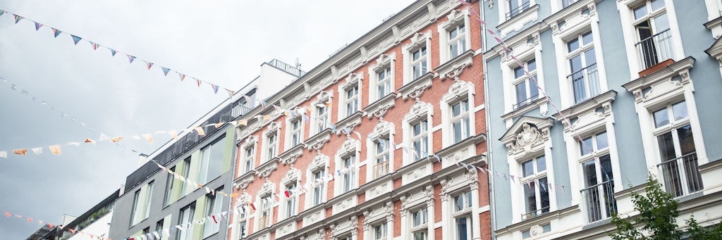 Immobilien in Berlin gelten als sichere Wertanlage. Viele Mieter bekommen es zu spüren.<br>