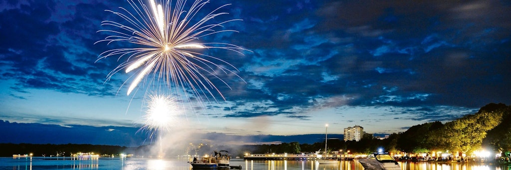 Die Holländer müssen Silvester auf ein Feuerwerk - wie hier am Tegeler See - verzichten. <br><br>
