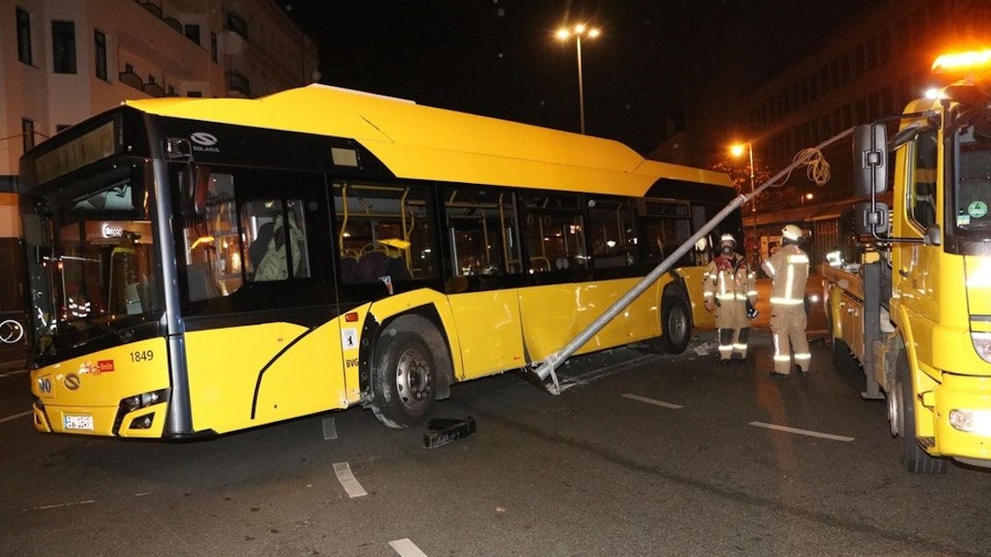 BVG-Bus am Hermannplatz Bild