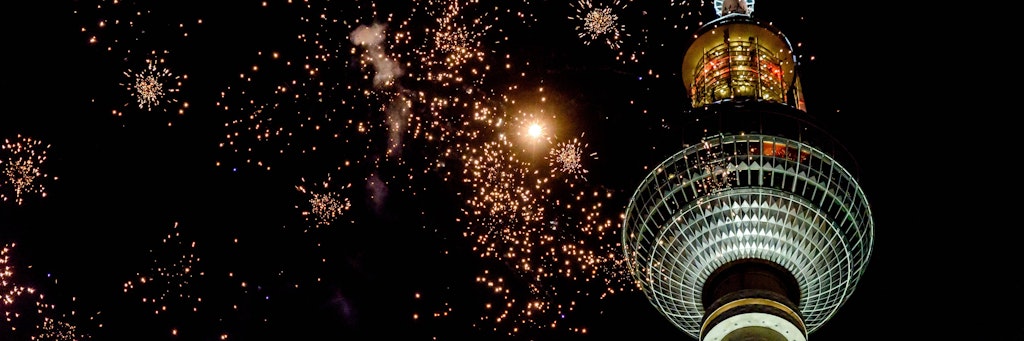 Feuerwerk vor dem Berliner Fernsehturm.