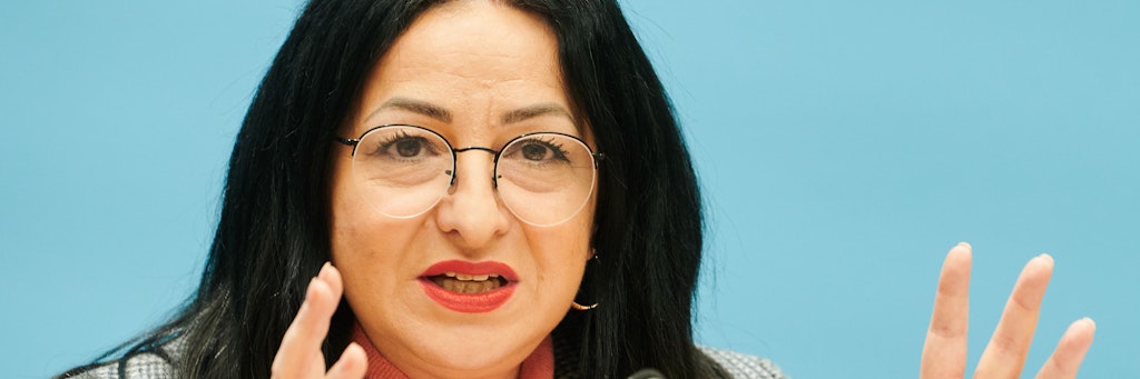 Dilek Kalayci, Berliner Senatorin für Gesundheit, Pflege und Gleichstellung einer Senatspressekonferenz im Roten Rathaus. 