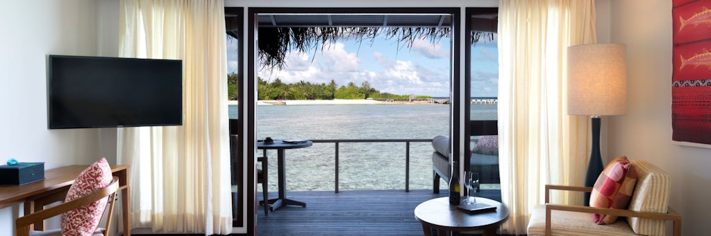 Innenaufnahme eines Bungalows des„Anantara Veli Maldives Resort“. 30 000 Dollar (rund 25 000 Euro) kostet der Spaß für zwei Personen in einem Bungalow.