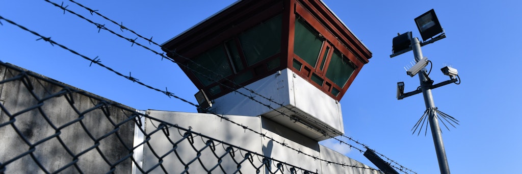 Die Justizvollzugsanstalt Tegel: In Berlin wird zum zweiten Mal in der Corona-Krise der Haftantritt für Menschen ausgesetzt, die wegen nicht gezahlter Geldstrafen hinter Gitter müssten. 