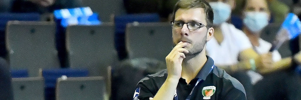 Hatte Zeit zum Grübeln, aber keine zum Trainieren: Füchse-Coach Jaron Siewert. 