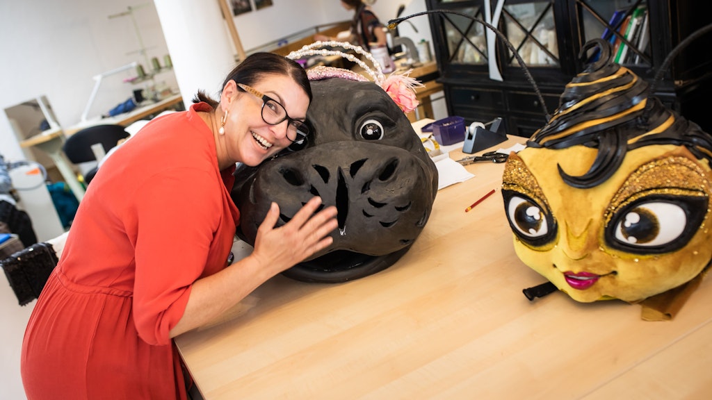 Die Gewandmeisterin der neuen Staffel von „The Masked Singer“, Alexandra Brandner.