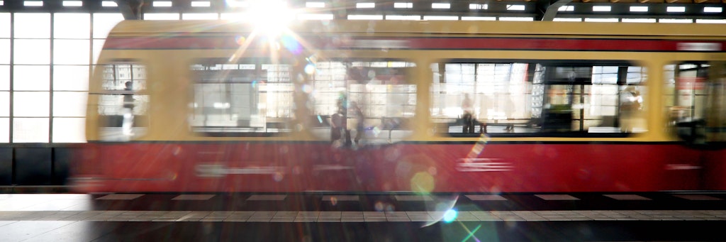Die Linienführung der S-Bahn-Linie S1 ist derzeit unterbrochen.