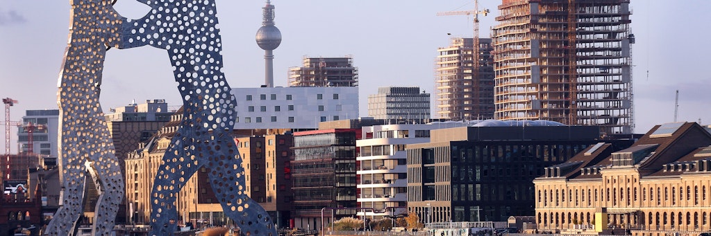 Am Montag ist die zweite Stufe des Mietendeckels in Kraft getreten. Überhöhte Mieten müssen danach abgesenkt werden.<br>