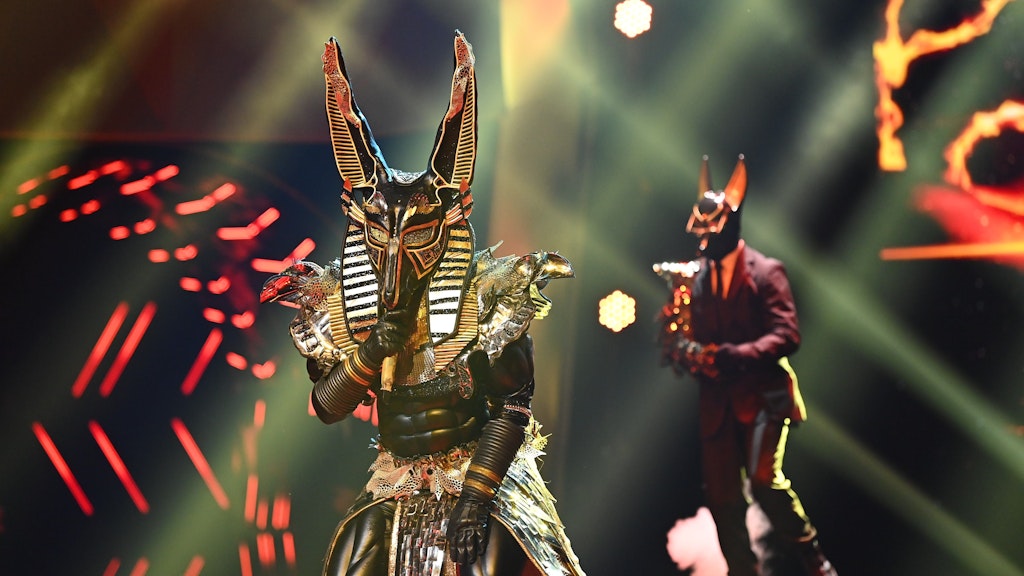 Der Anubis musste die Maske fallen lassen - darunter steckte Sänger Ben Blümel.