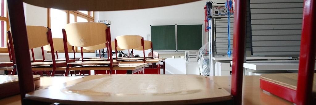 Ein leerer Klassenraum. (Symbolbild)