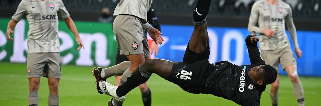 Breel Embolo traf sehenswert per Fallrückzieher.