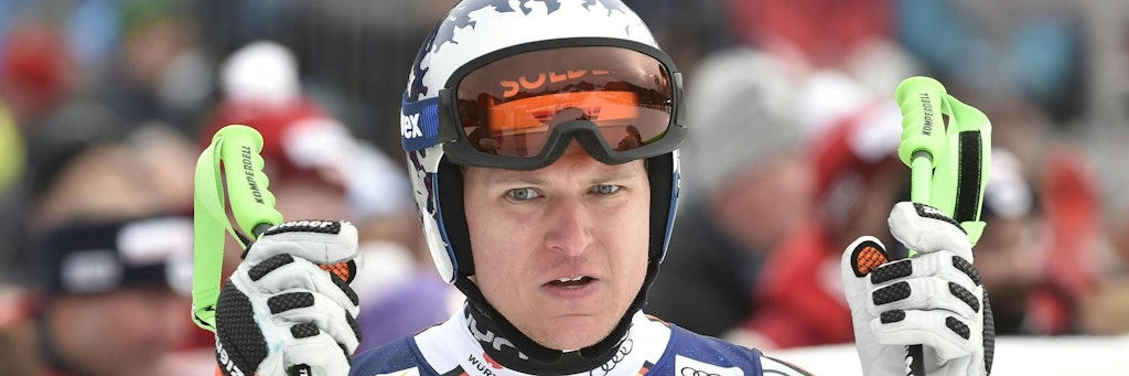 Thomas Dreßen muss die Skistöcker in de3n nächsten Wochen gegen Gehhilfen austauschen.