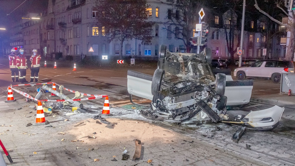 Der 48-jährige Unfallfahrer wurde nach Stunden festgenommen.