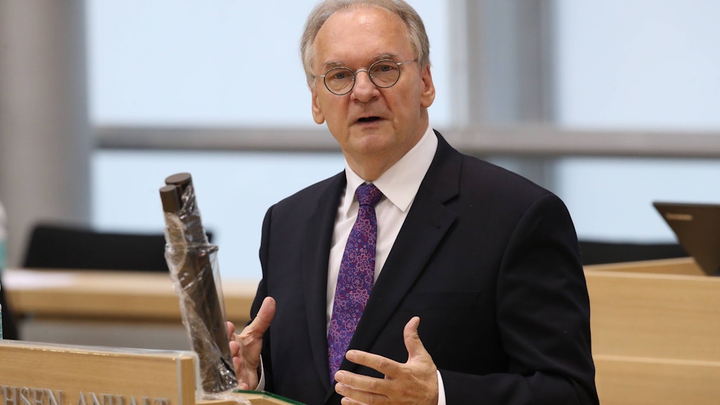 Die CDU von Ministerpräsident Reiner Haseloff will die Erhöhung des Rundfunkbeitrags gemeinsam mit der AfD stoppen.