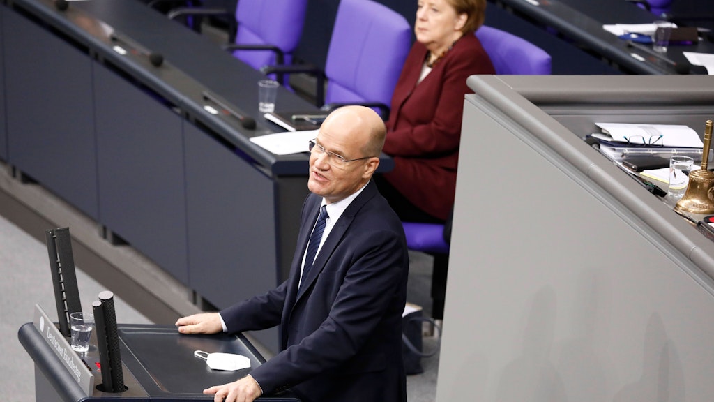 Im Bundestag äußerte Brinkhaus bereits seine Sorge, dass die beschlossenen Corona-Auflagen nicht ausreichen werden.