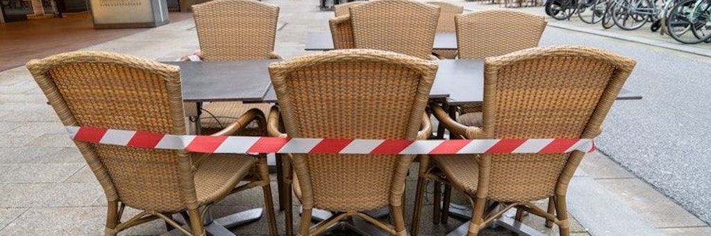Laut einer Berechnung des IW verdienen manche Gastronomen durch die Corona-Hilfen mehr, als wenn sie geöffnet hätten.