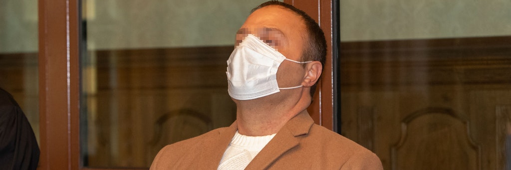 Mit stolzer Brust: der Angeklagte Abdulkadir O. (37).<br><br>