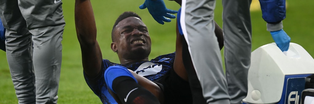Verletzte sich in Augsburg schwer: Hertha Stürmer Jhon Cordoba.