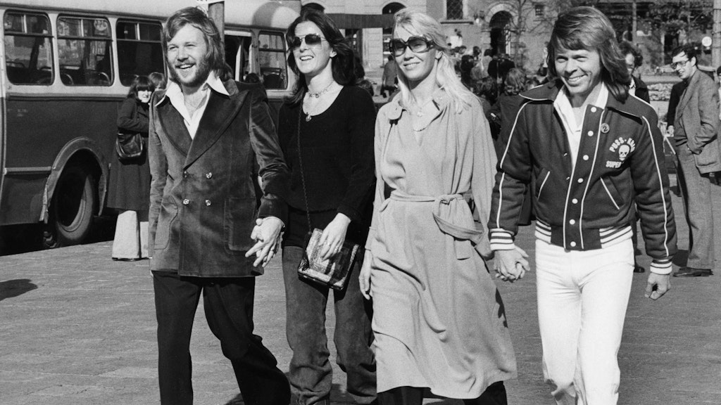 Musikalische Schweden-Power: <a href="https://de.wikipedia.org/wiki/Benny_Andersson">Benny Andersson</a>, Anni-Fried Lyngstad, <a href="https://de.wikipedia.org/wiki/Agnetha_F%C3%A4ltskog">Agnetha Fältskog</a> und Björn Ulvaeus (v. l. n. r.) im Jahr 1976 im polnischen Warschau. <br>