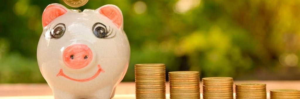 Mit hilfreichen Apps und ein wenig Konsequenz kann man Kostenfallen aus dem Weg gehen und im Alltag eine Menge Geld sparen