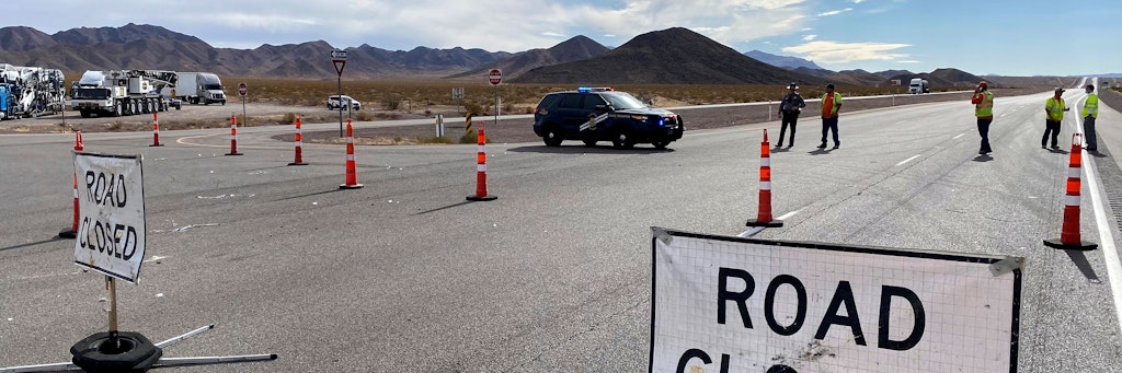 Der US-Highway 95 ist nach dem schweren Unfall gesperrt.