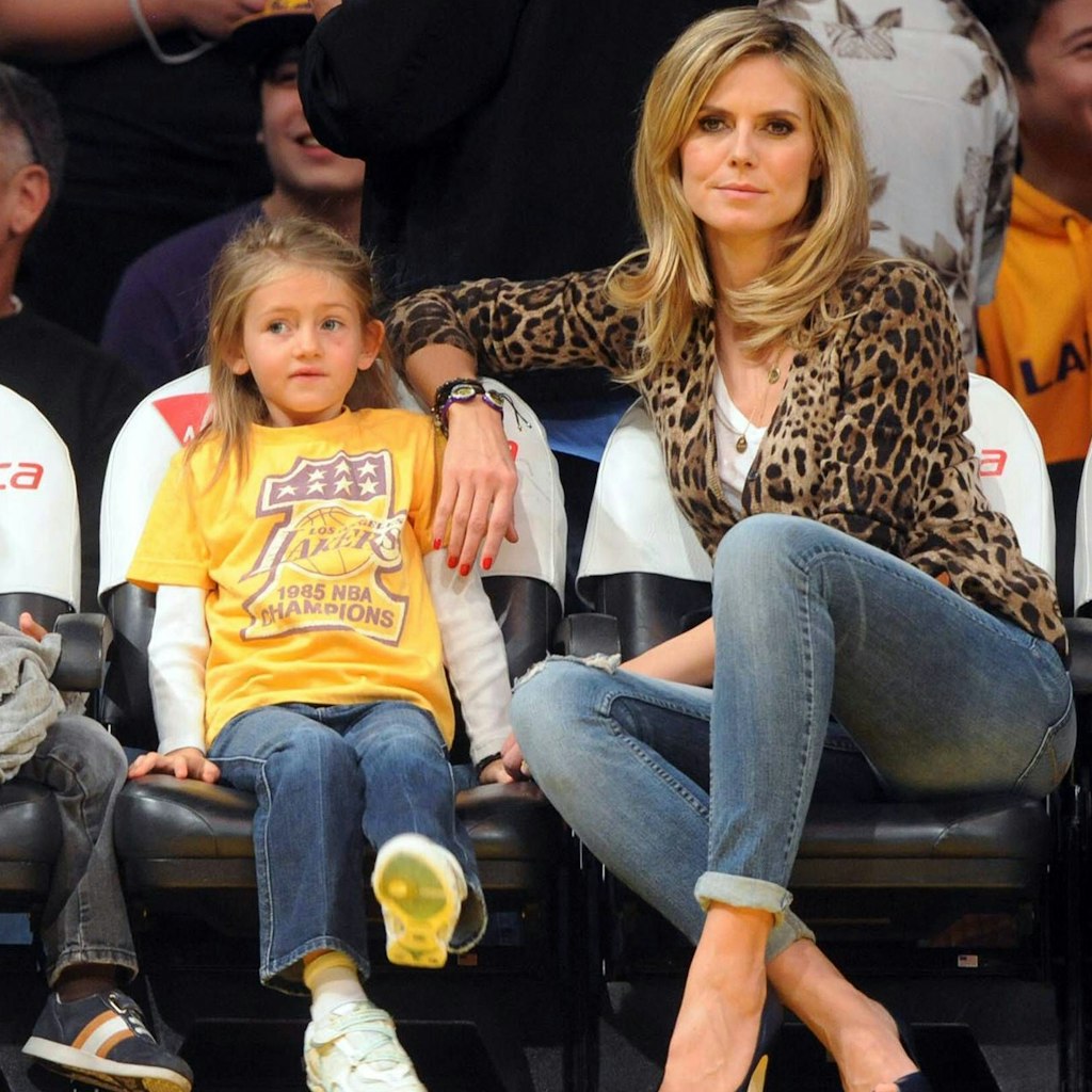 Heidi und Leni im Januar 2011 bei einem Basketball-Spiel der LA Lakers