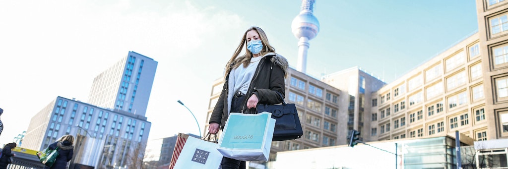 Maria hat die Chance aufs Weihnachtsshopping am Adventssonnabend genutzt.