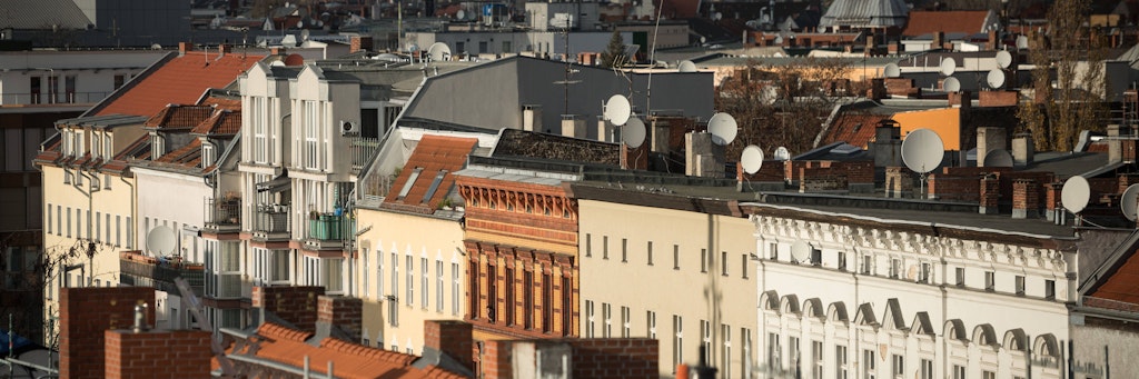 Blick über Wohnhäuser in Berlin (Symbolbild).