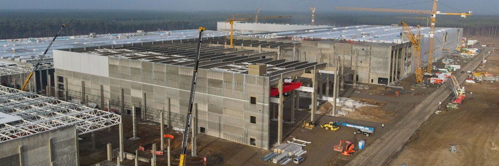 Die Baustelle der Tesla Gigafactory.