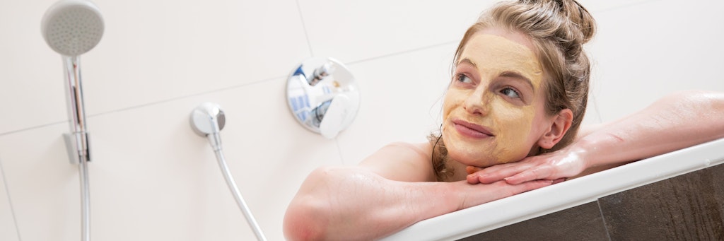 Gegen Stress in Corona-Zeiten hilft Wellness, zum Beispiel ein entspannendes Aromabad. 