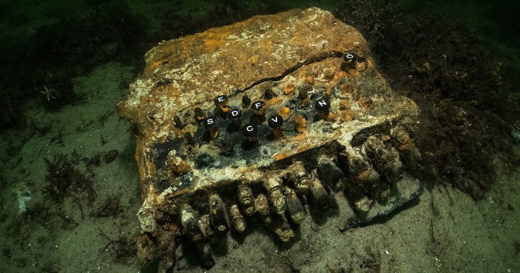 Eine Enigma-Chiffriermaschine aus dem 2. Weltkrieg liegt auf dem Grund der Ostsee.