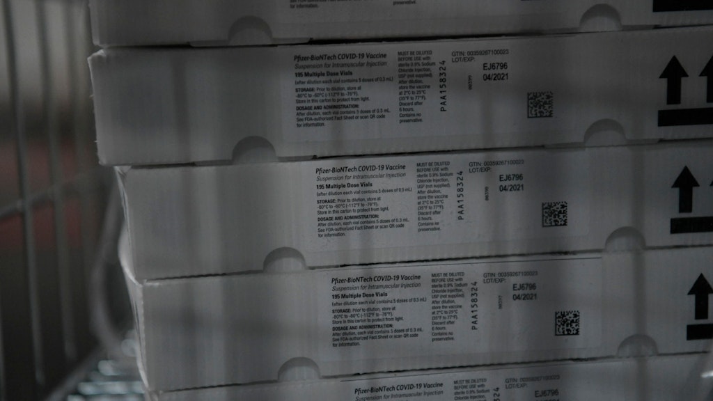 Der verpackte Corona-Impfstoff. 