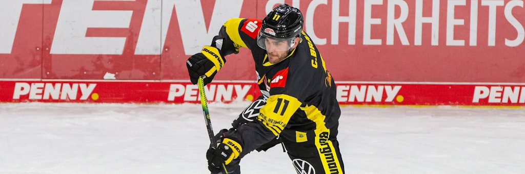 Constantin Braun läuft jetzt im Trikot der Krefeld Pinguine auf.