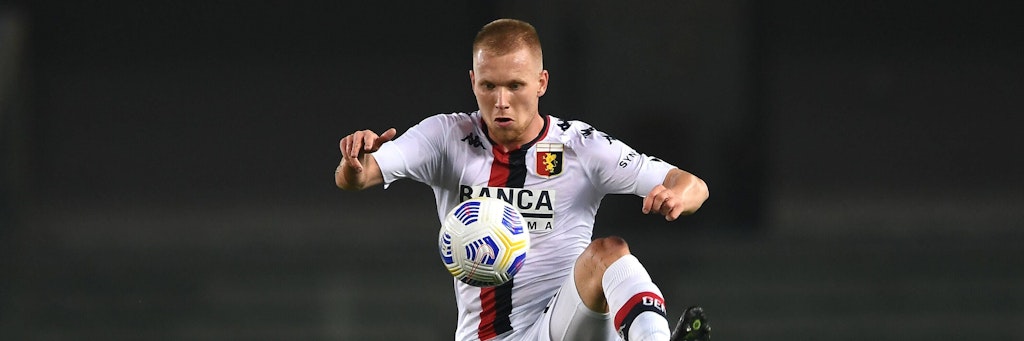 Für den CFC Genua am Ball: Lennart Czyborra, geboren in Berlin.