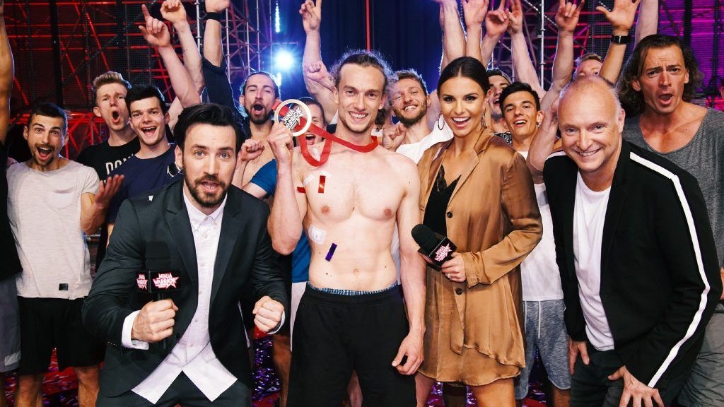 Oliver Wurm nach seinem Sieg bei "Ninja Warrior" 2018. 