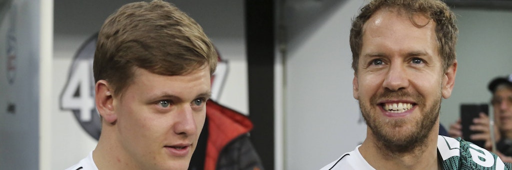 Mick Schumacher (l.) und Sebastian Vettel verstehen sich privat sehr gut. 