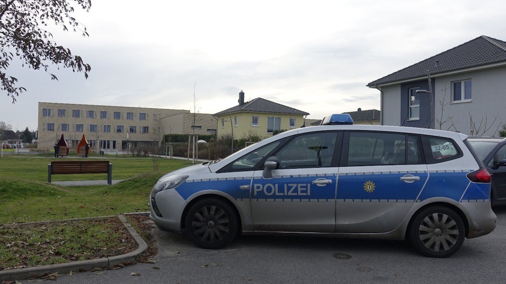 Die Grundschule am Fuchsberg an der Apfelwicklerstraße. <br><br><br><br>