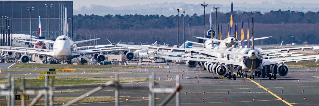 Lufthansa-Maschinen am Frankfurter Flughafen – über die Weihnachtstage werden sie verstärkt wieder abheben. 