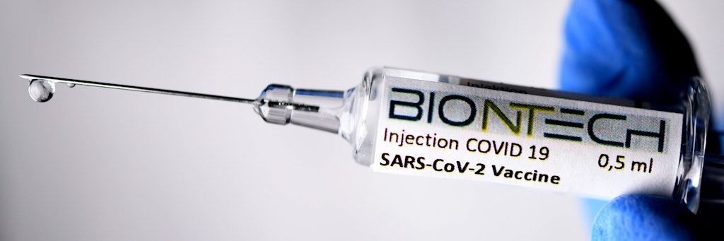 Ein Corona-Impfstoff der Firma Biontech (Symbolfoto).
